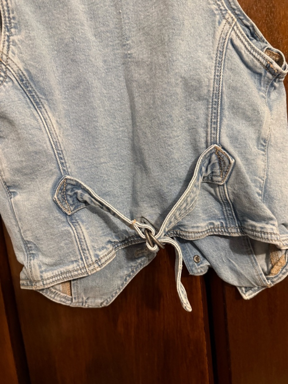 American Eagle Outfitters Light Blue Denim Vest - Picture 3 of 3